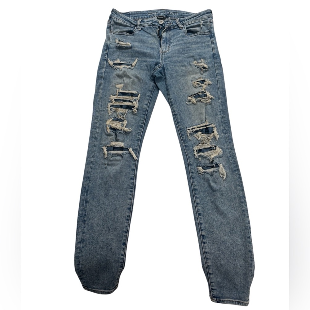 American Eagle Outfitters Light Blue Distressed Skinny Jeans